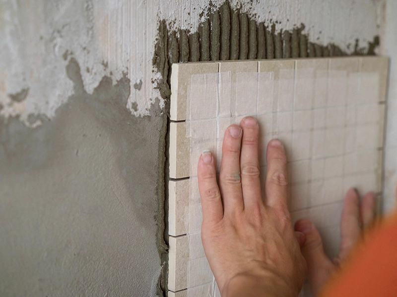 タイル専用接着剤の準備