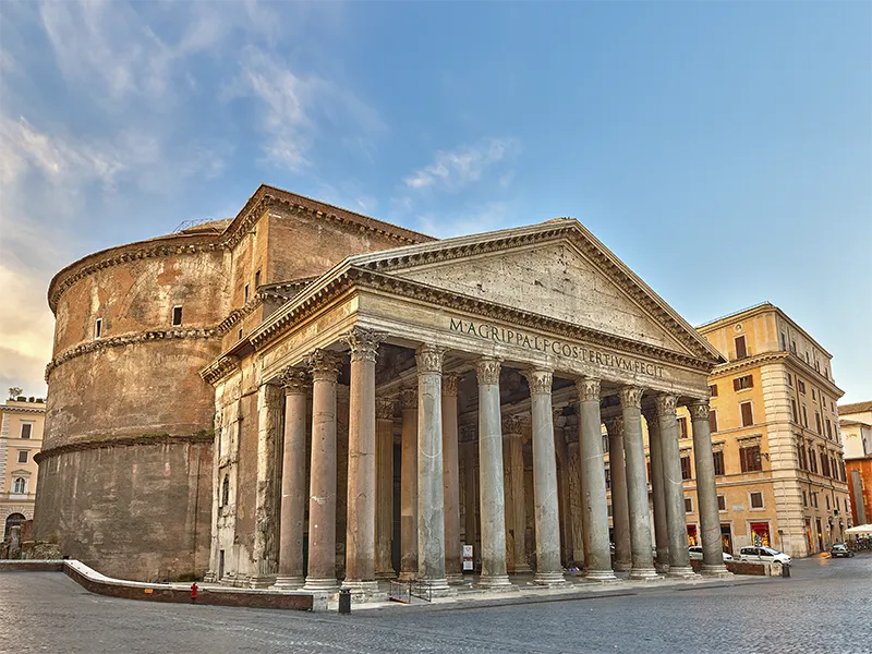 無筋コンクリートでできた世界最大にして最古のドーム(ローマのパンテオン)