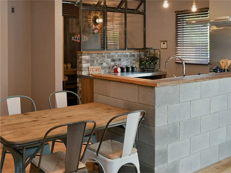 馬積み×無塗装のコンクリート色